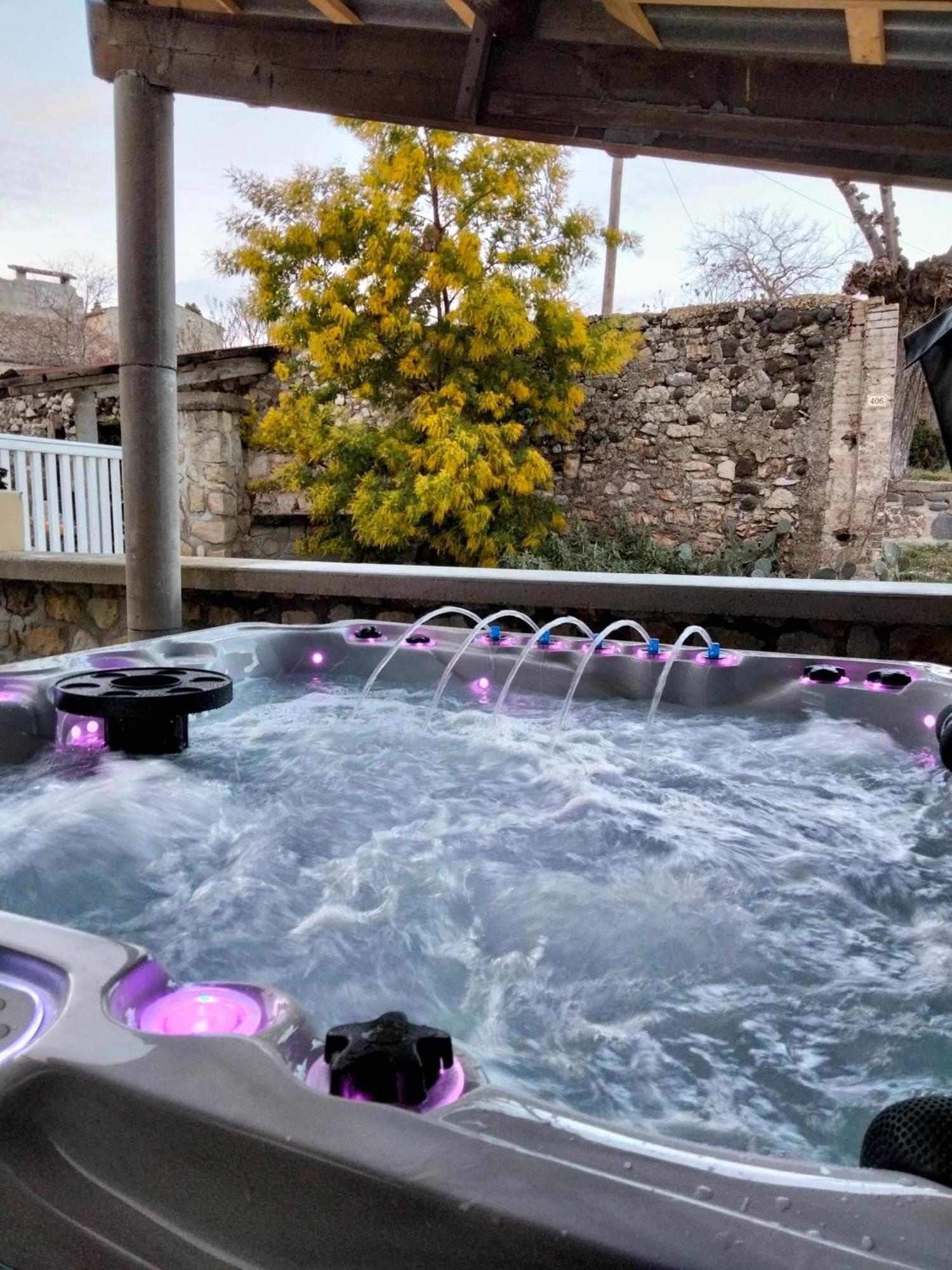 La Grange De Sabatas Hotel Chomérac Buitenkant foto